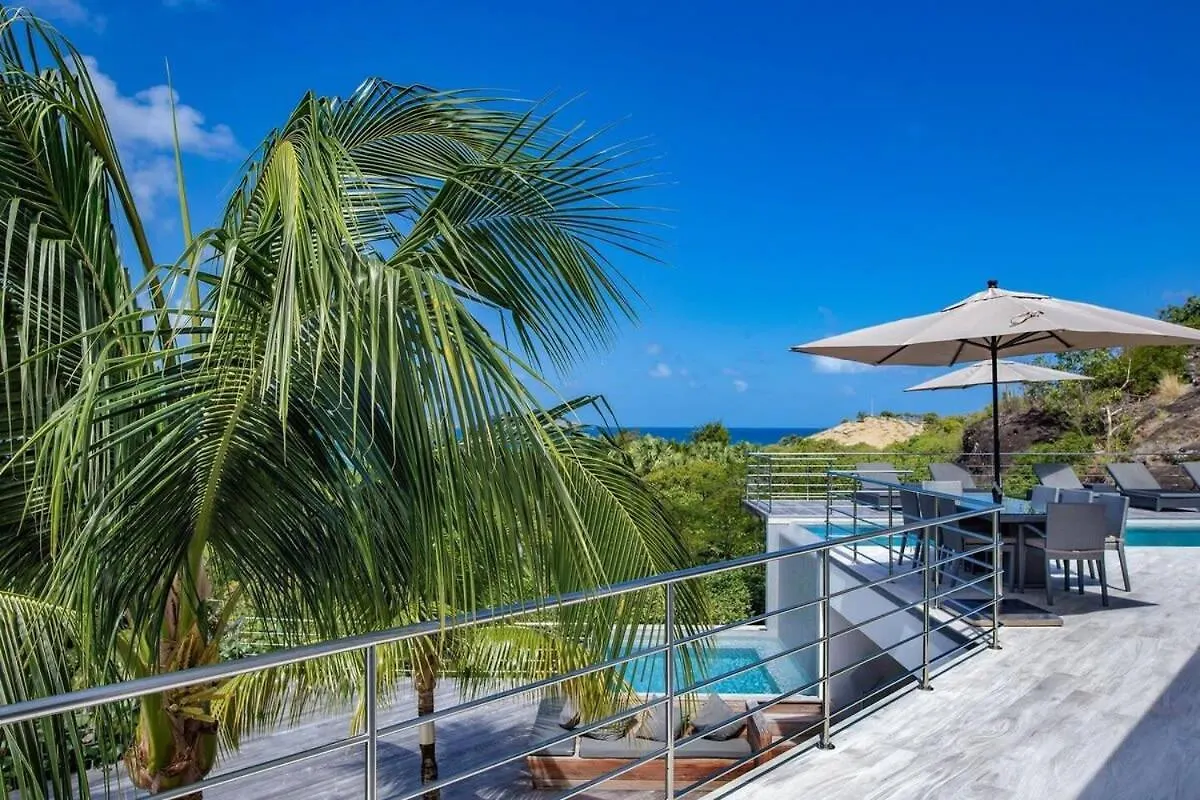 Morning Sun Villa with Excellent Finish Quartier de Lorient 圣巴泰勒米